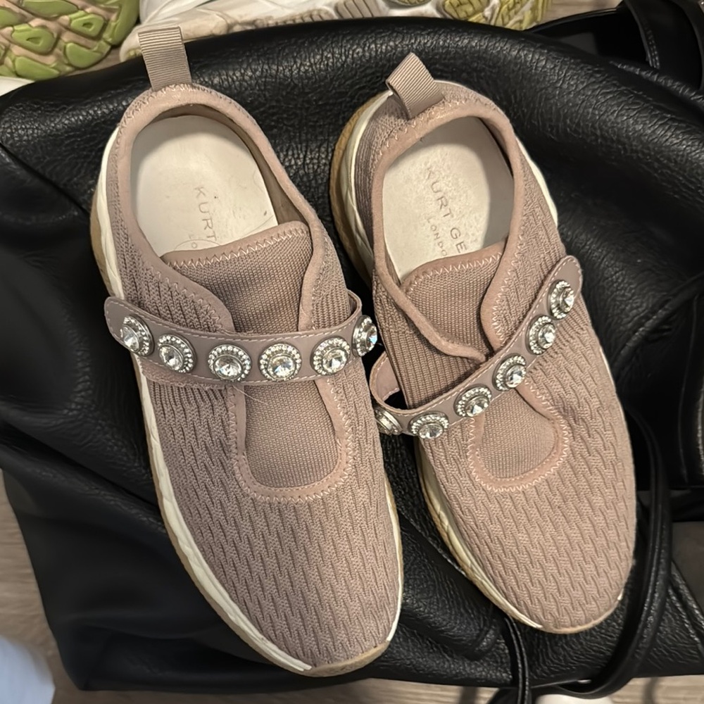 Kurt Geiger Tan Sneakers with Quilted Design